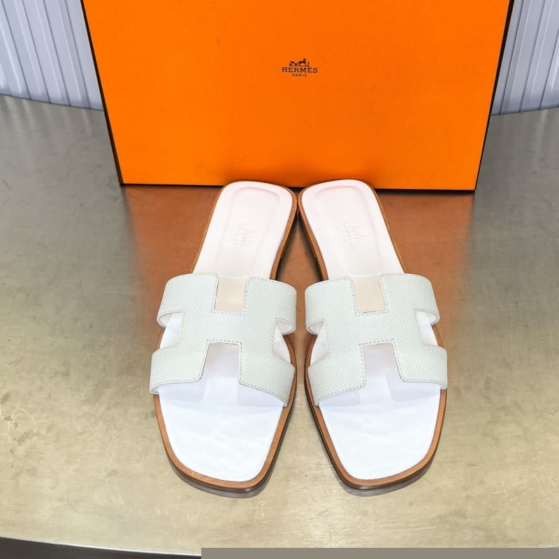 H**mes slippers